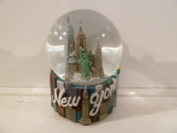 NYC Skyline Snow Globe 4in